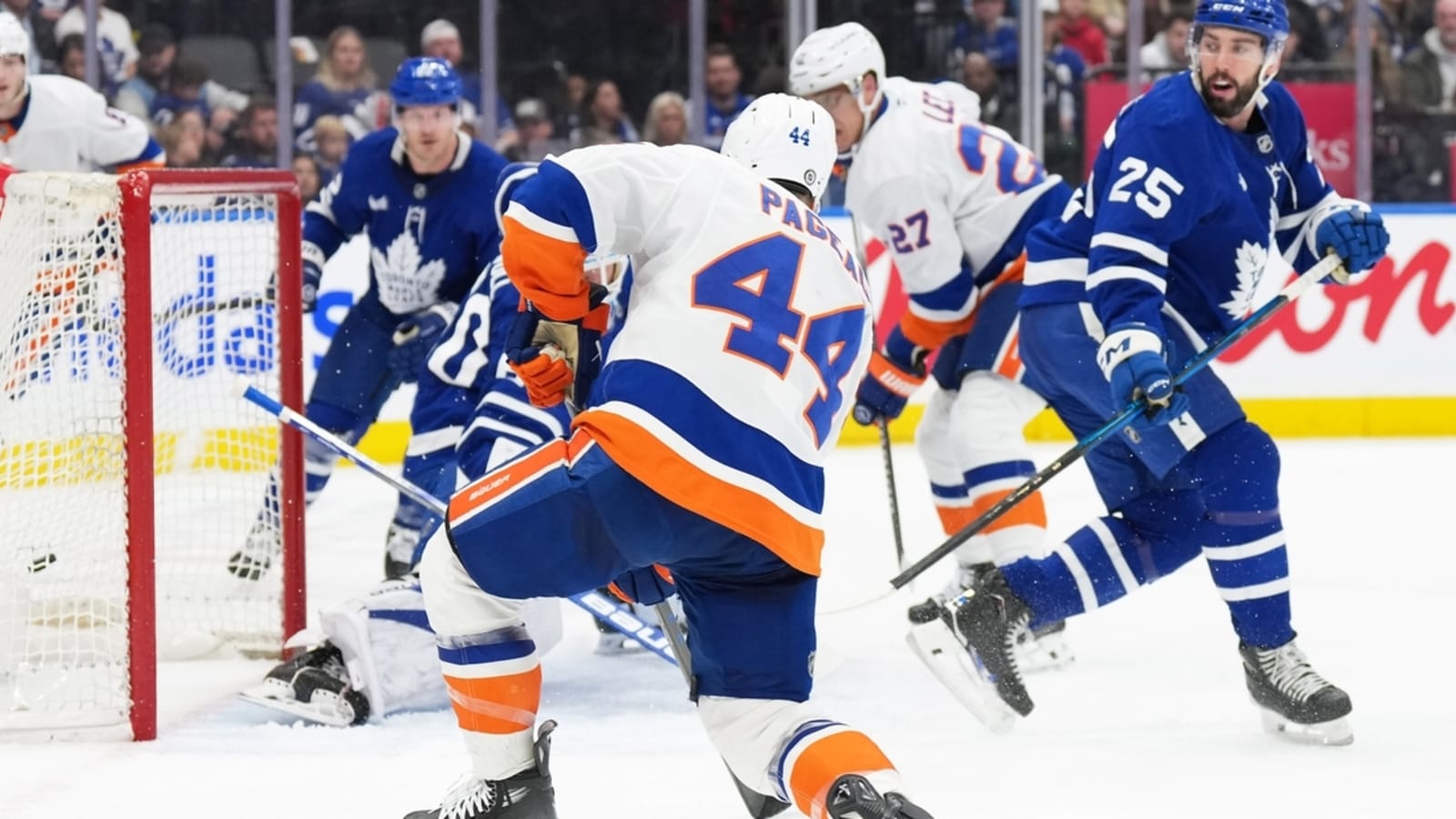 Maple Leafs beat Islanders with rematch looming