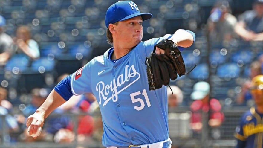 Royals scratch Brady Singer (illness) from Thursday&#39;s start