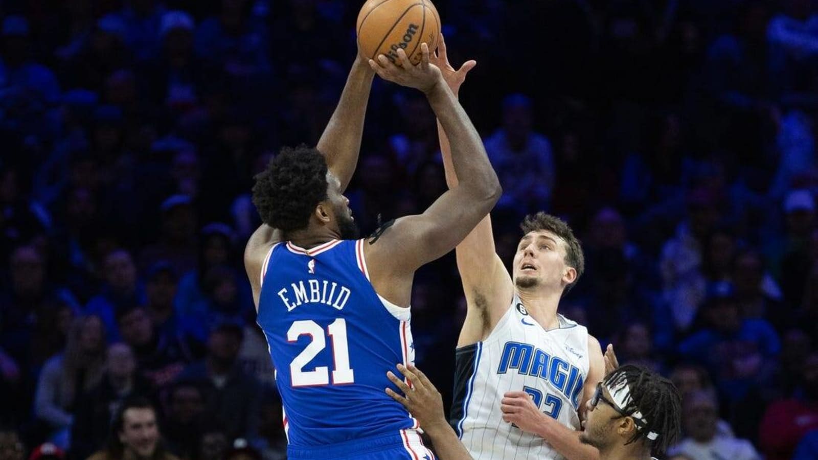 Joel Embiid, James Harden power 76ers over Magic