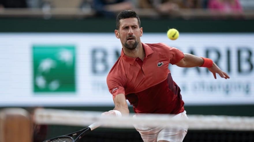 Report: Novak Djokovic set for knee surgery; Wimbledon in doubt