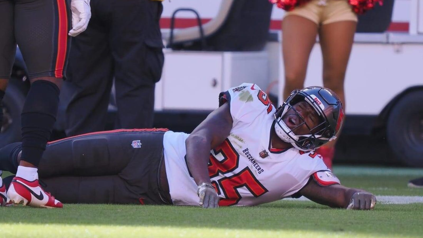 Report: Bucs CB Jamel Dean (ankle) avoids major injury