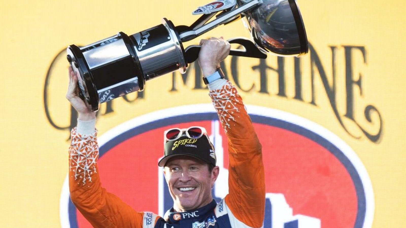 Scott Dixon earns historic 53rd win with victory at Nashville