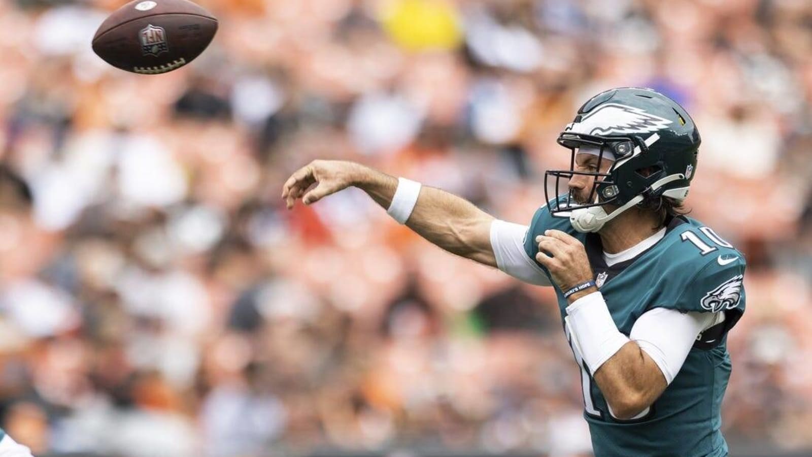 Gardner Minshew helps Eagles edge Browns