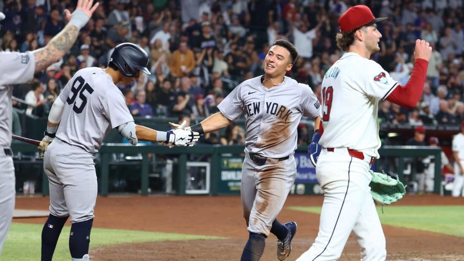 Yankees take down Diamondbacks to run record to 5-0