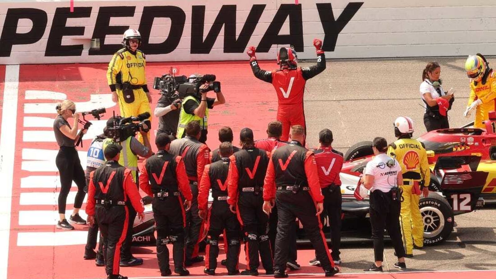 Will Power earns first career win at Iowa Speedway