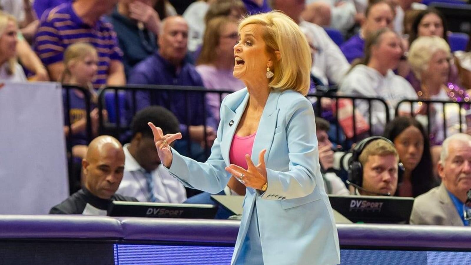 LSU coach Kim Mulkey threatens legal action against Wash. Post