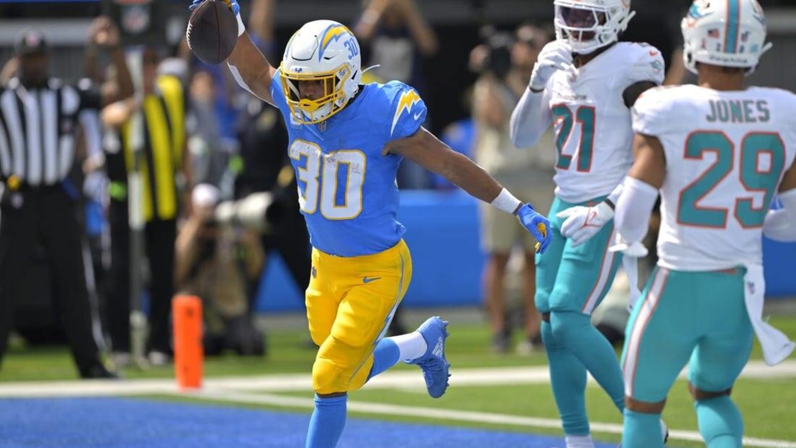 Chargers RB Austin Ekeler &#39;99 percent&#39; likely for Cowboys game