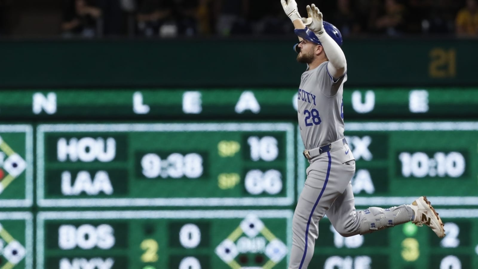 Royals, with playoffs in sight, take on Pirates