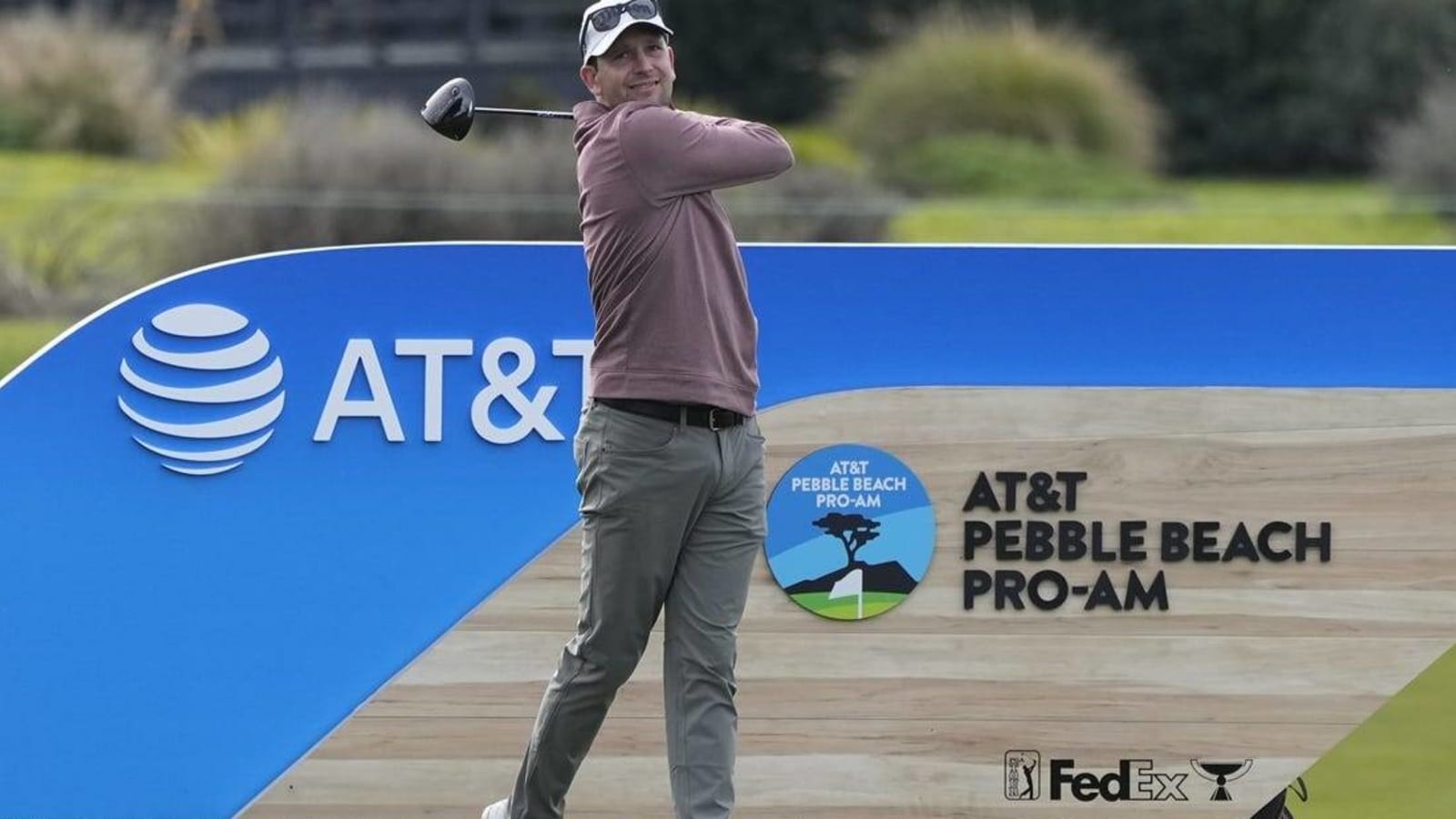 Hank Lebioda leads after one round at Pebble Beach Pro-Am