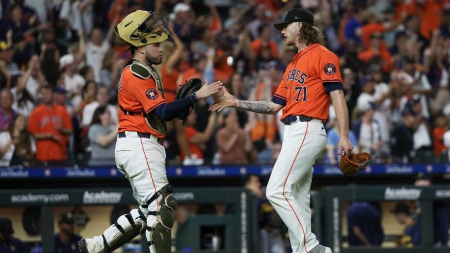 Astros face Brewers, look to extend winning streak