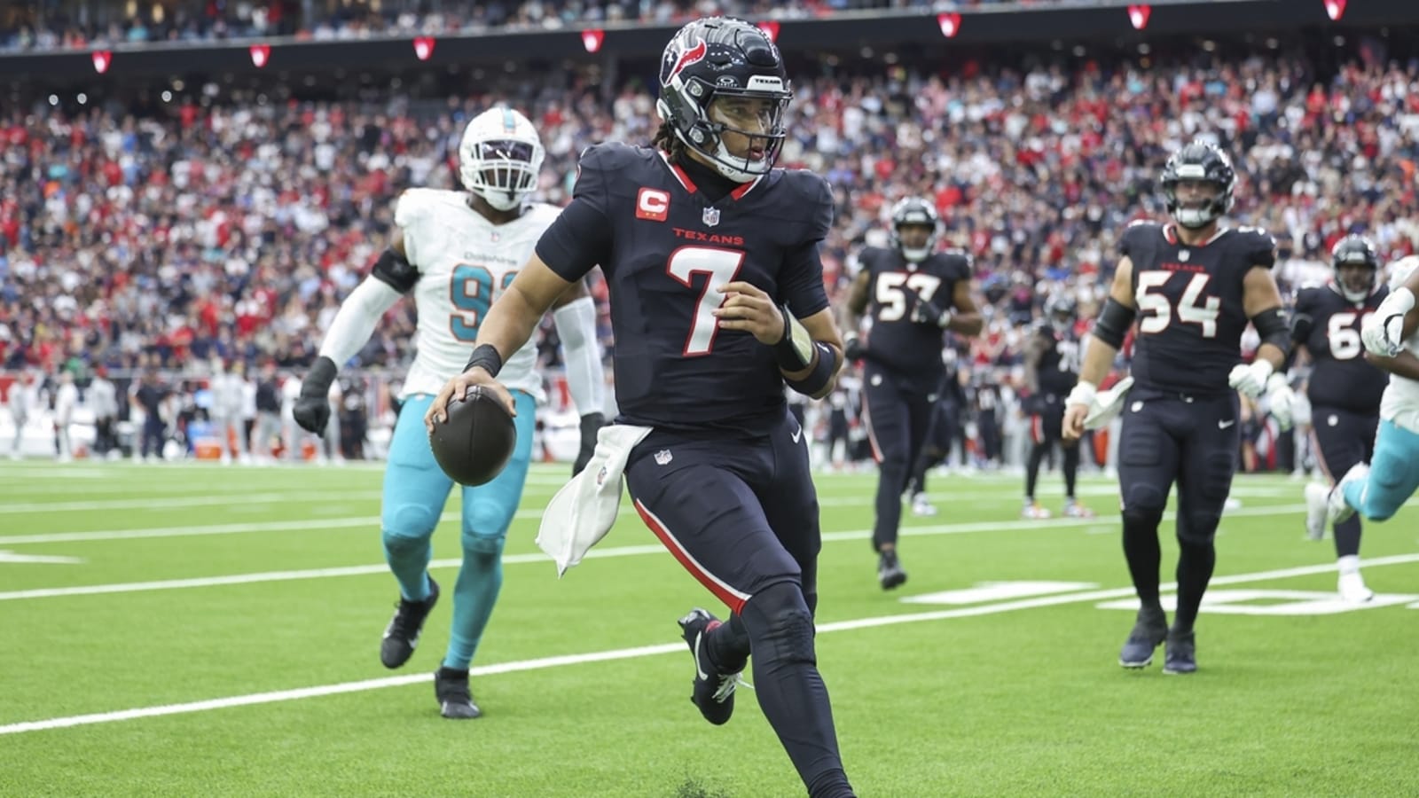 Texans capitalize on turnovers to defeat Dolphins