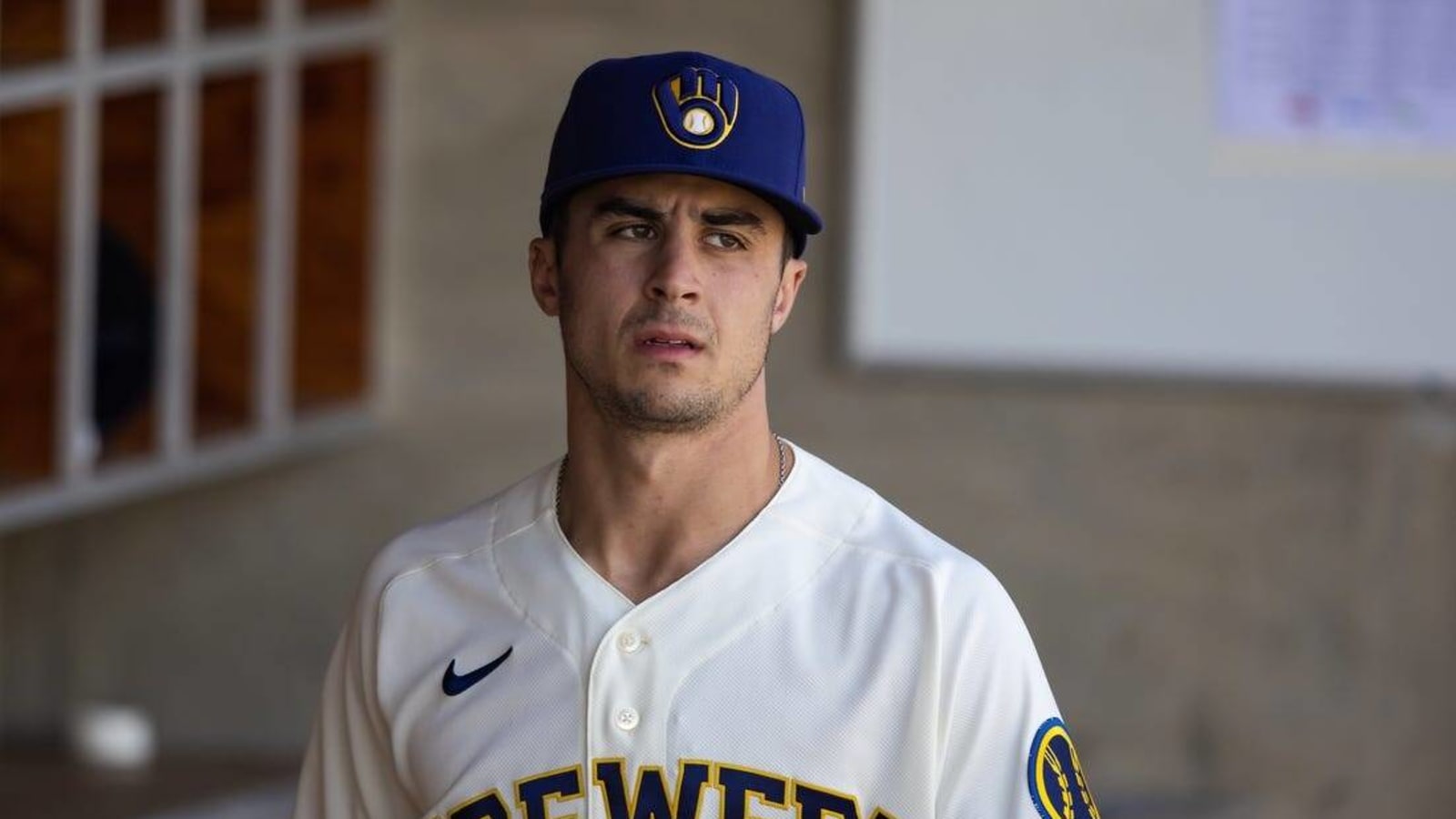 Brewers call up top OF prospect Sal Frelick