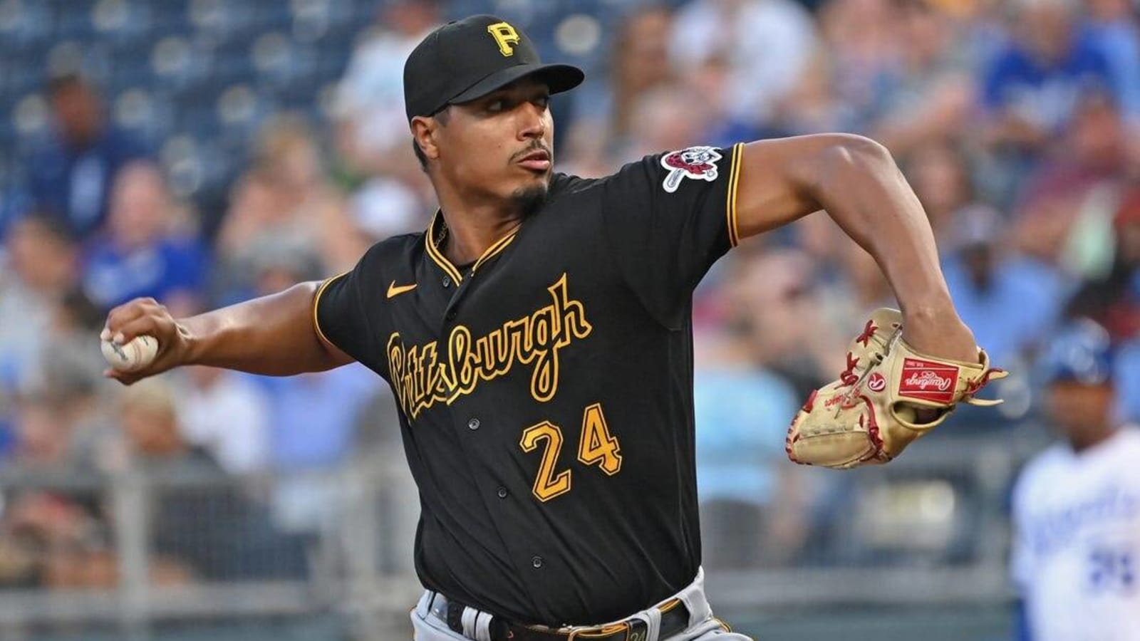 Pirates&#39; Johan Oviedo dominates Royals for first shutout