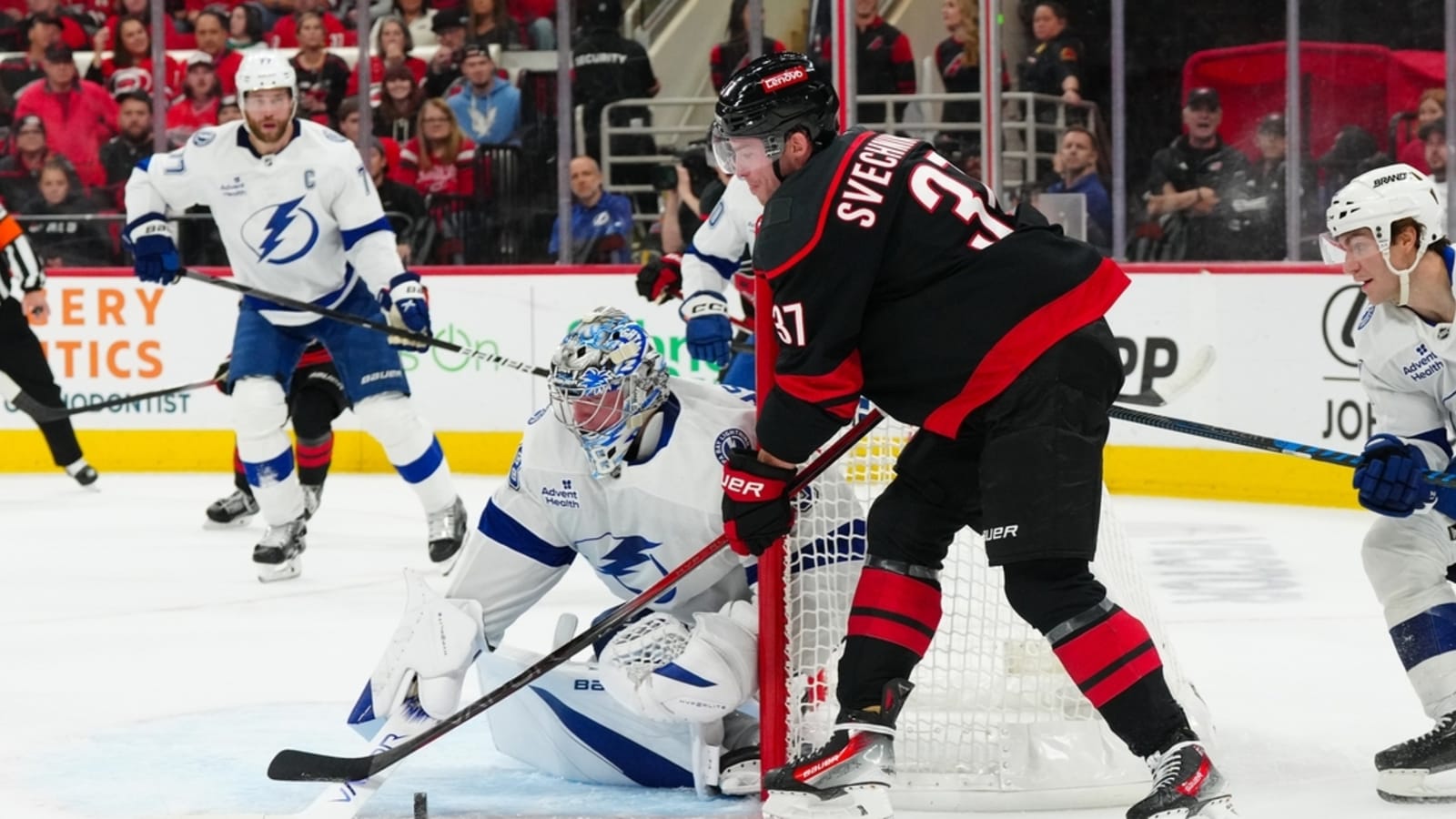Nikita Kucherov&#39;s hat trick leads Lightning past Hurricanes