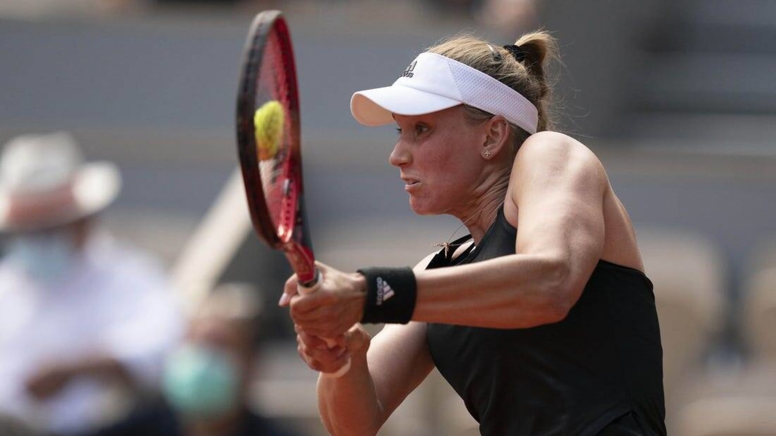 Defending champ Elena Rybakina (illness) pulls out of Rome tournament