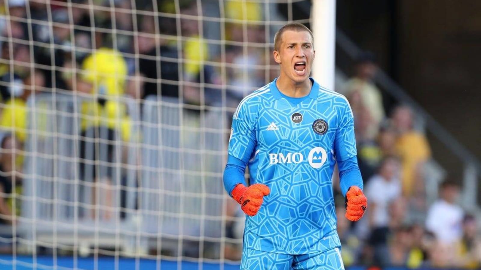 CF Montreal acquire G Sebastian Breza, D Joaquin Sosa