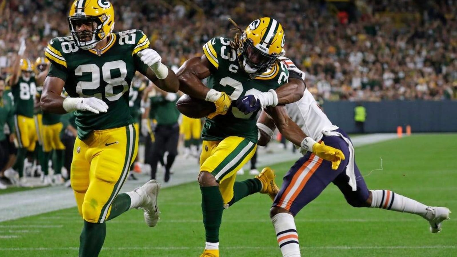 Packers, Aaron Rodgers continue dominance of Bears