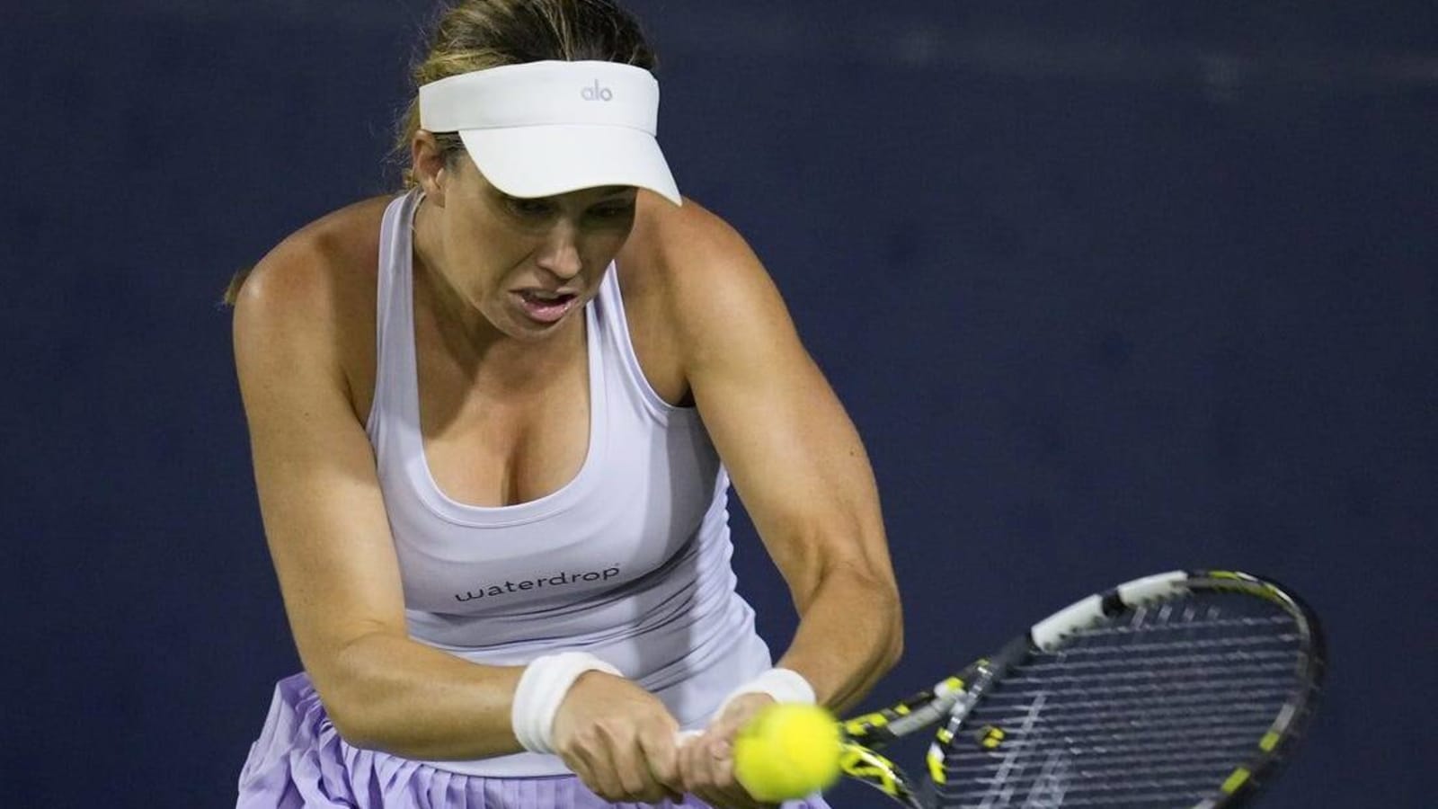 WTA roundup: Belinda Bencic, Danielle Collins cruise in Adelaide