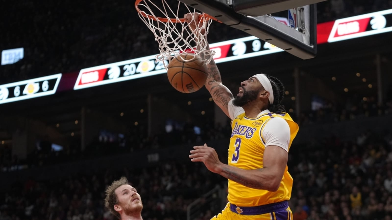 Pistons look to cool off Anthony Davis, Lakers