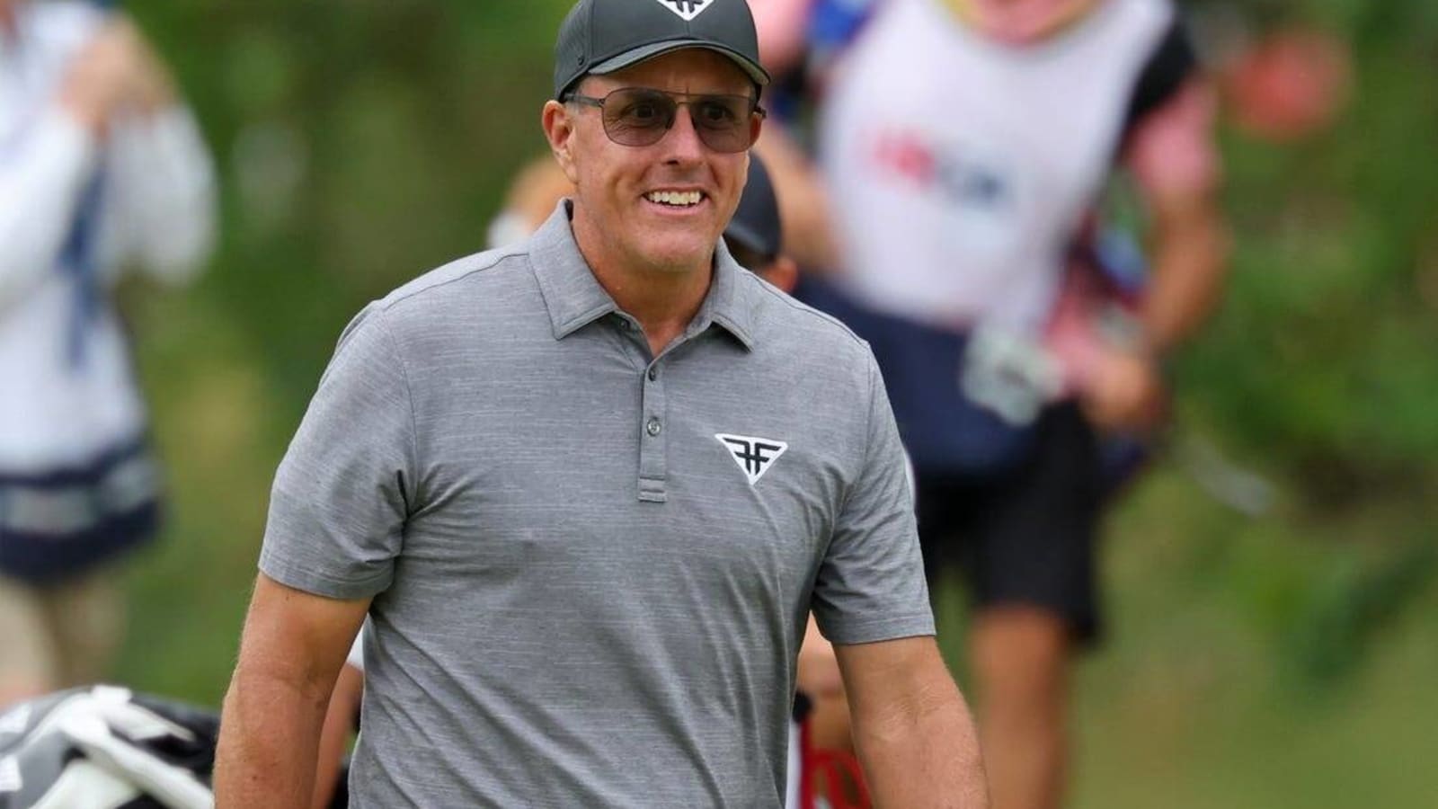 Phil Mickelson &#39;optimistic&#39; golf moving in right direction