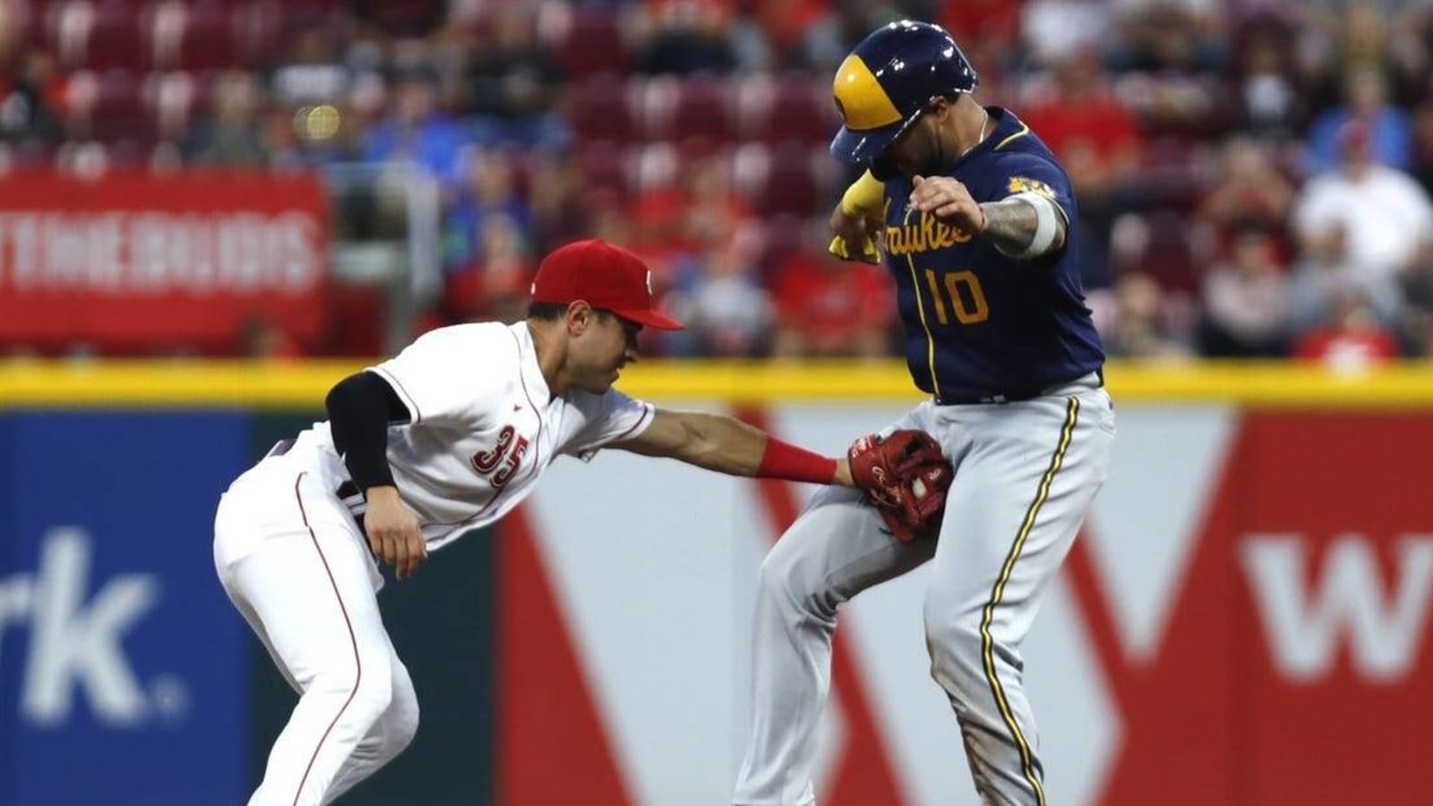 Two HRs from Hunter Renfroe help Brewers slam Reds