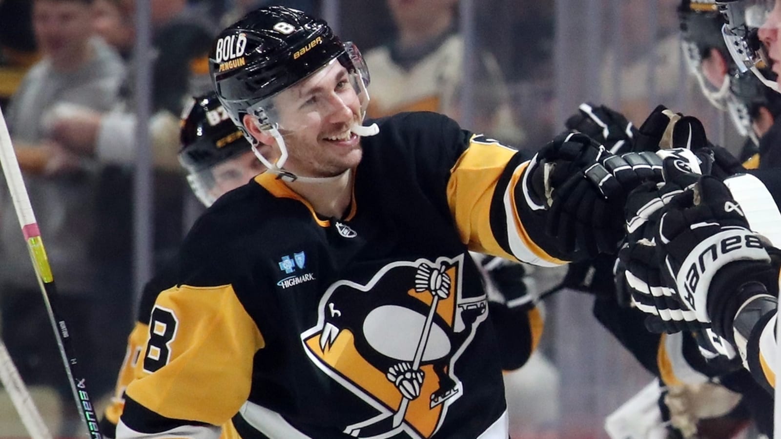 Penguins energized by power play, Red Wings by new head coach
