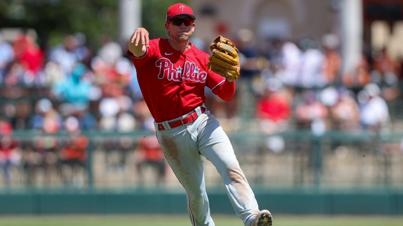 Phillies trade INF/OF Scott Kingery to Angels for cash