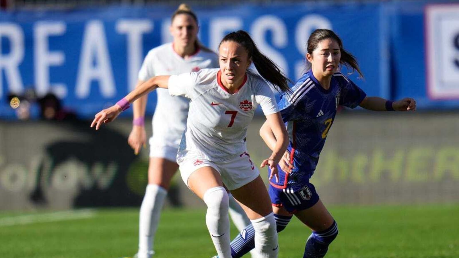 Red Stars sign Canadian M Julia Grosso through 2026