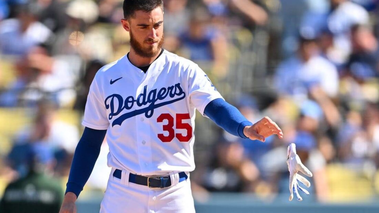 Report: Dodgers to make OF Cody Bellinger a free agent