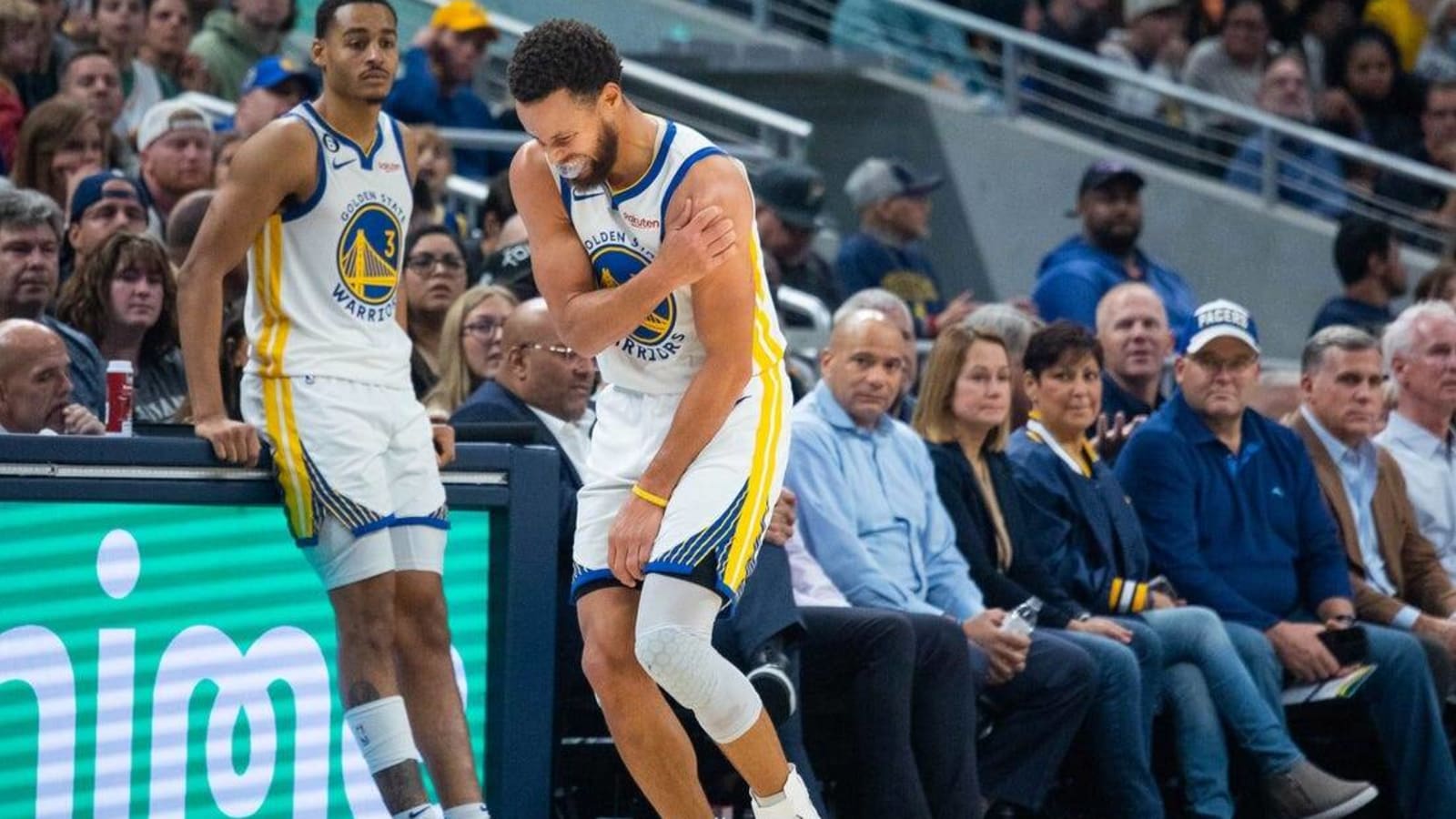 NBA roundup: Stephen Curry injured in Warriors&#39; loss to Pacers