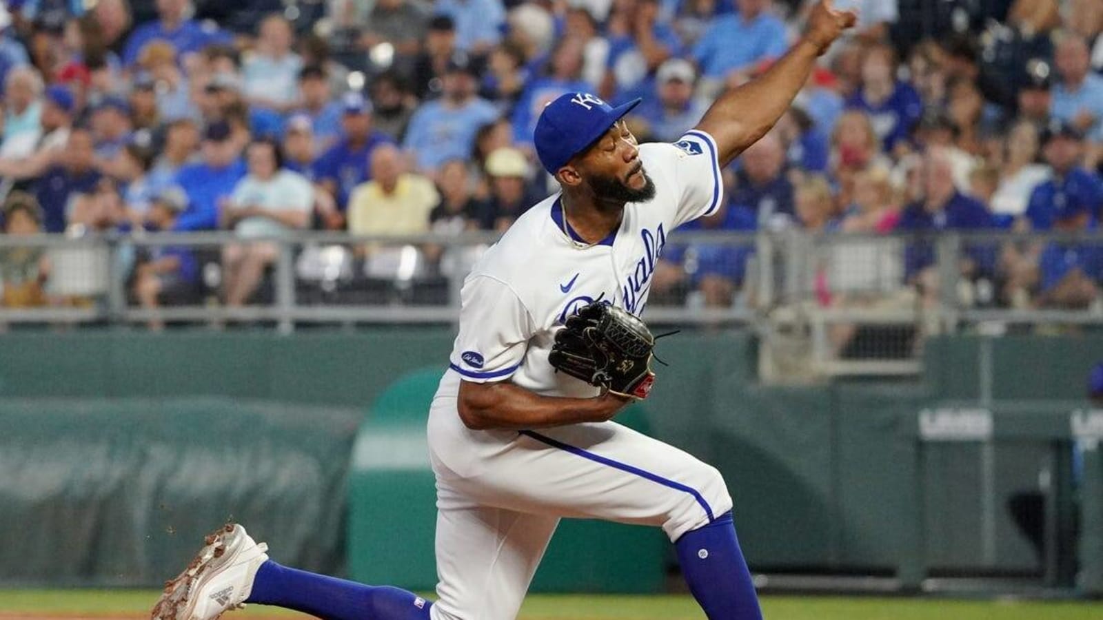 Royals&#39; Amir Garrett suspended 3 games for incident with fan