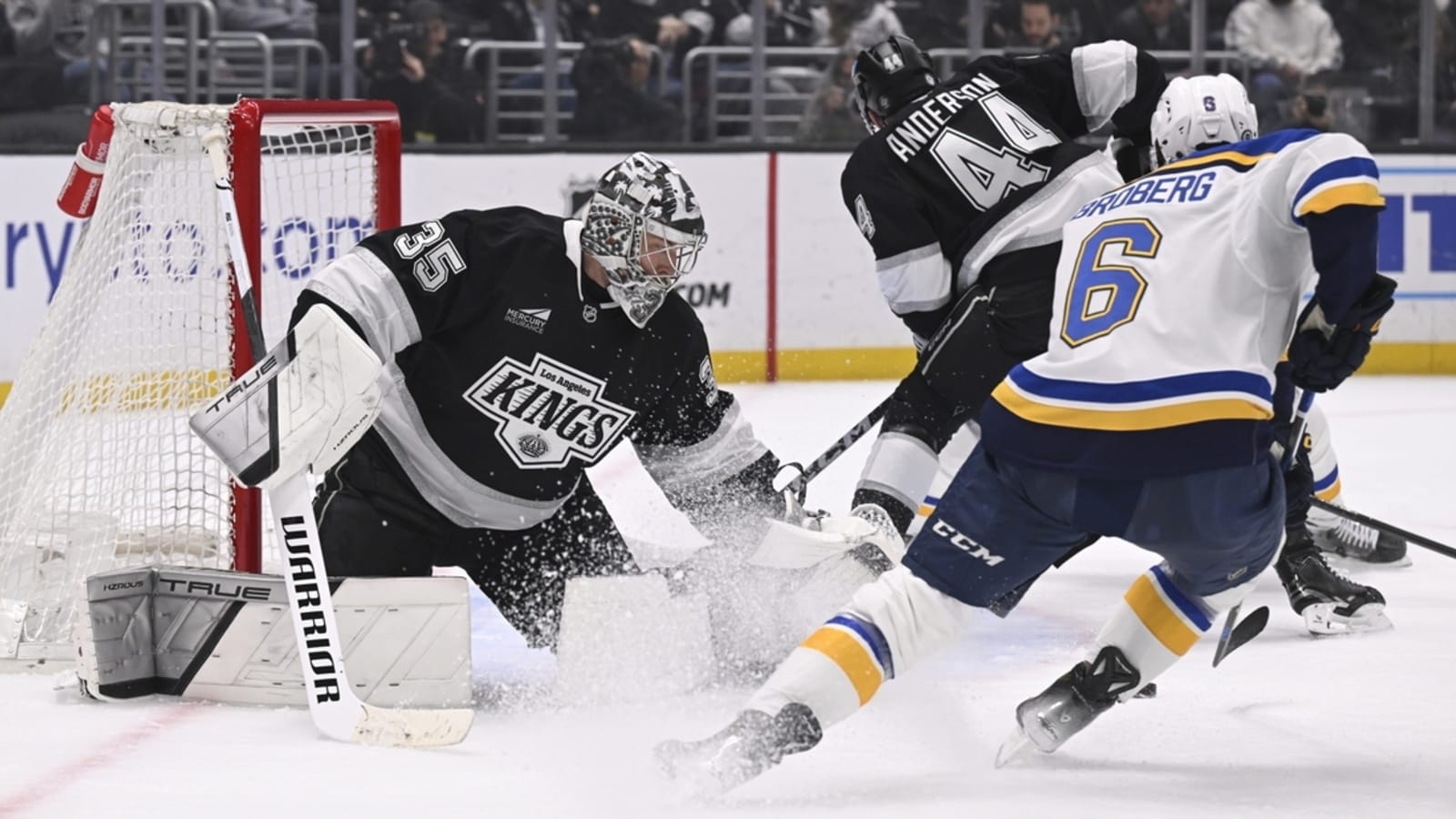 Rising Blues sneak past skidding Kings in shootout