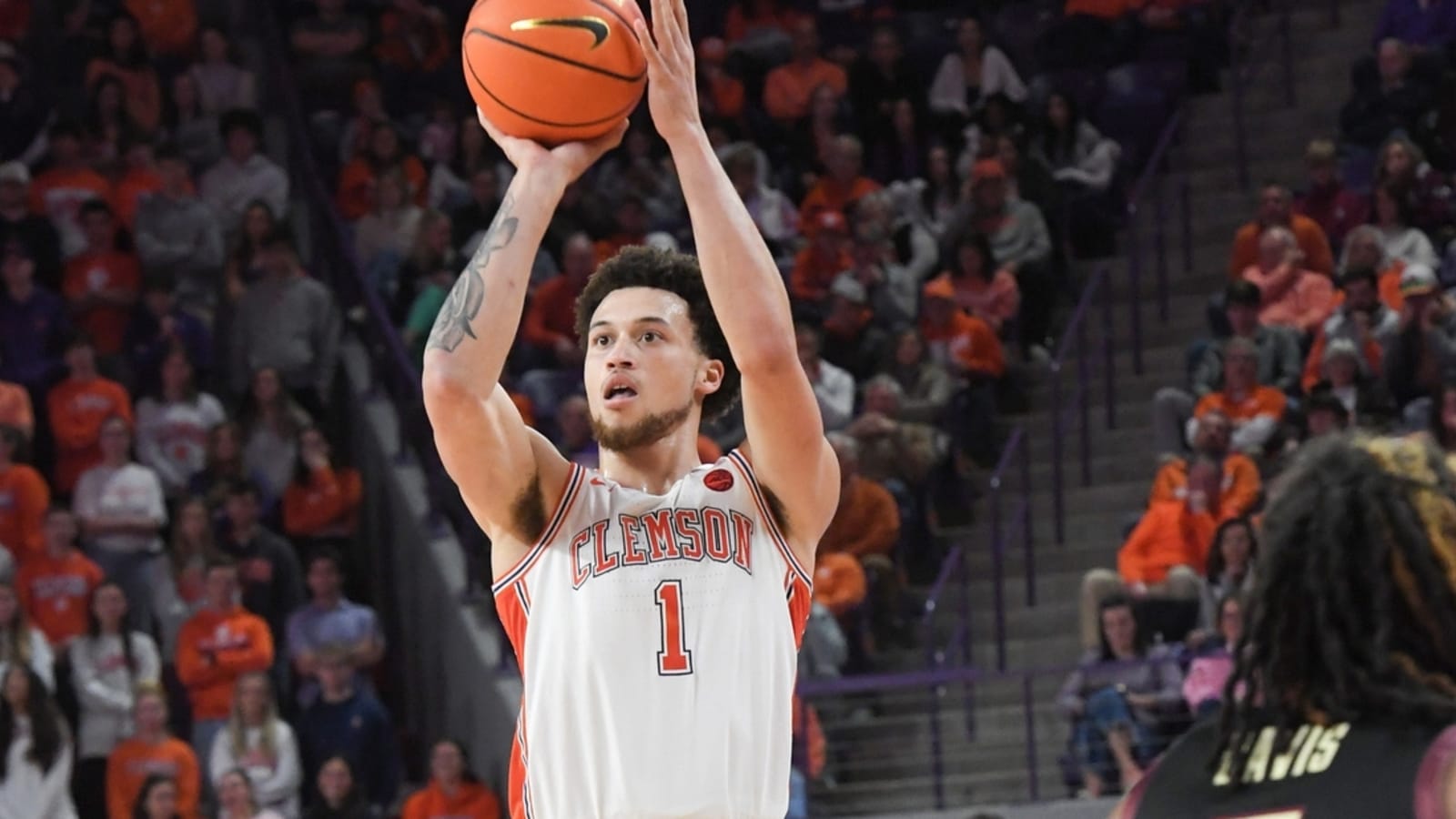 Clemson looks to prolong Georgia Tech&#39;s offensive struggles