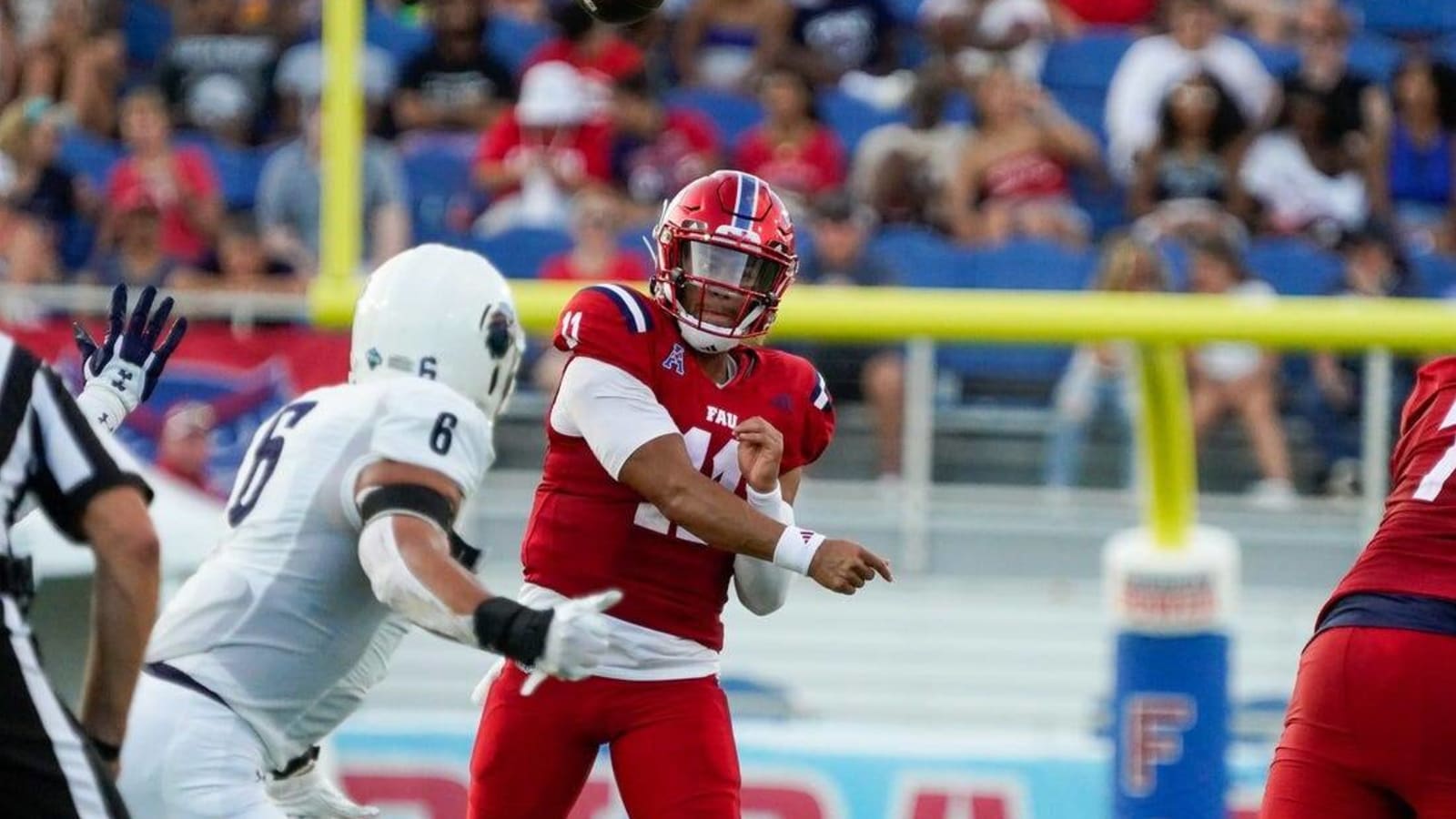 FAU QB Casey Thompson, former Longhorn, commits to Oklahoma