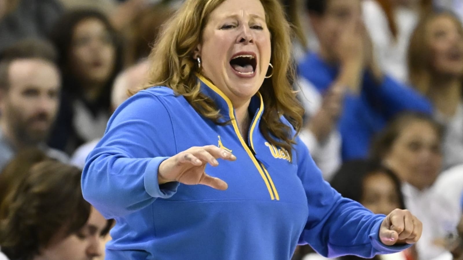 Janiah Barker's double-double helps No. 1 UCLA blitz Cal Poly 