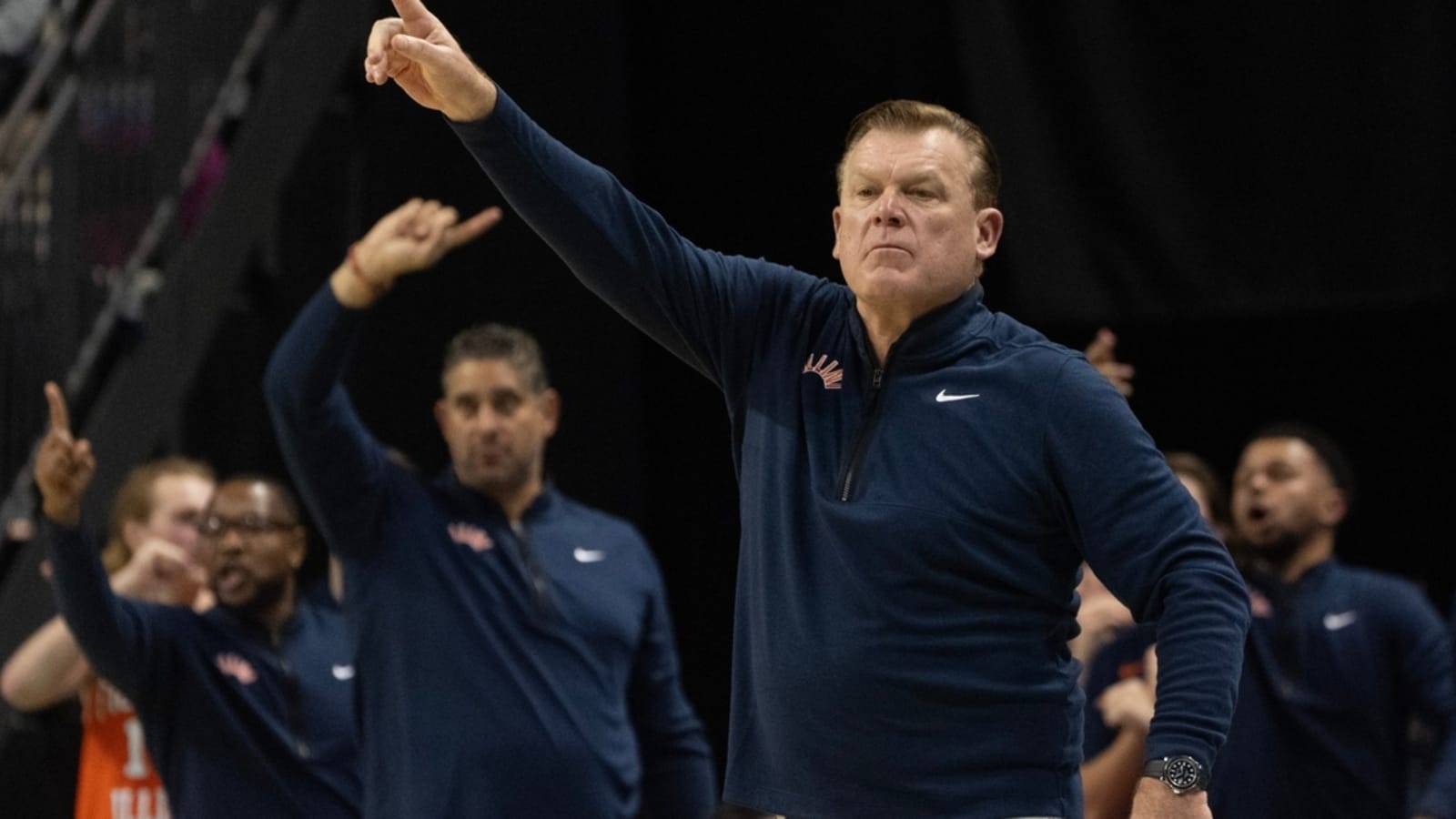 Kasparas Jakucionis helps No. 22 Illinois slip past Washington