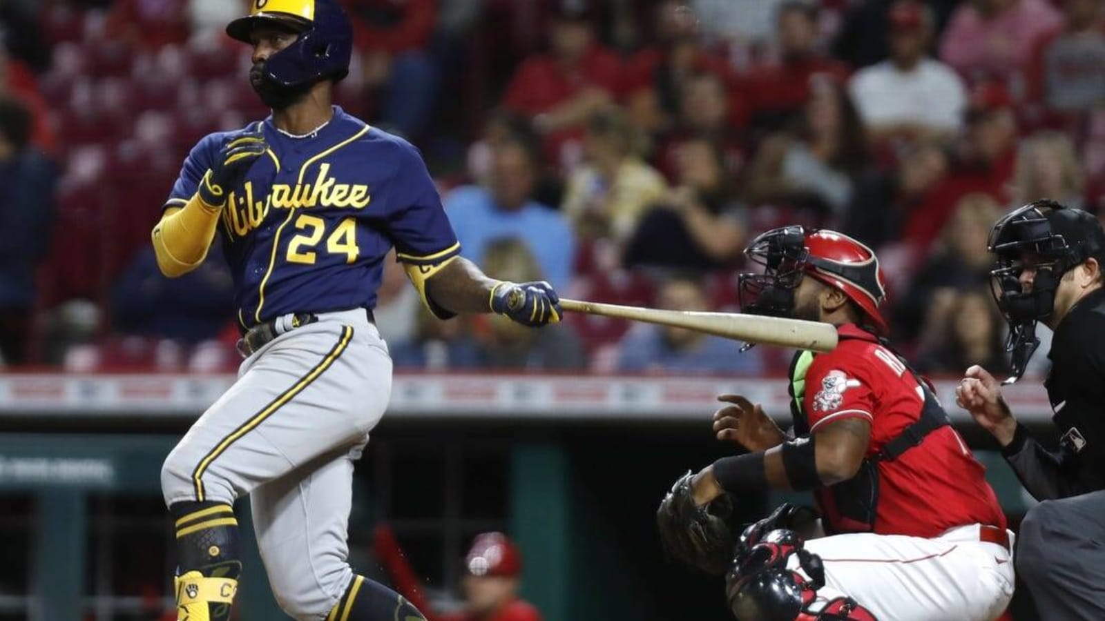 Brewers under pressure to keep beating Reds