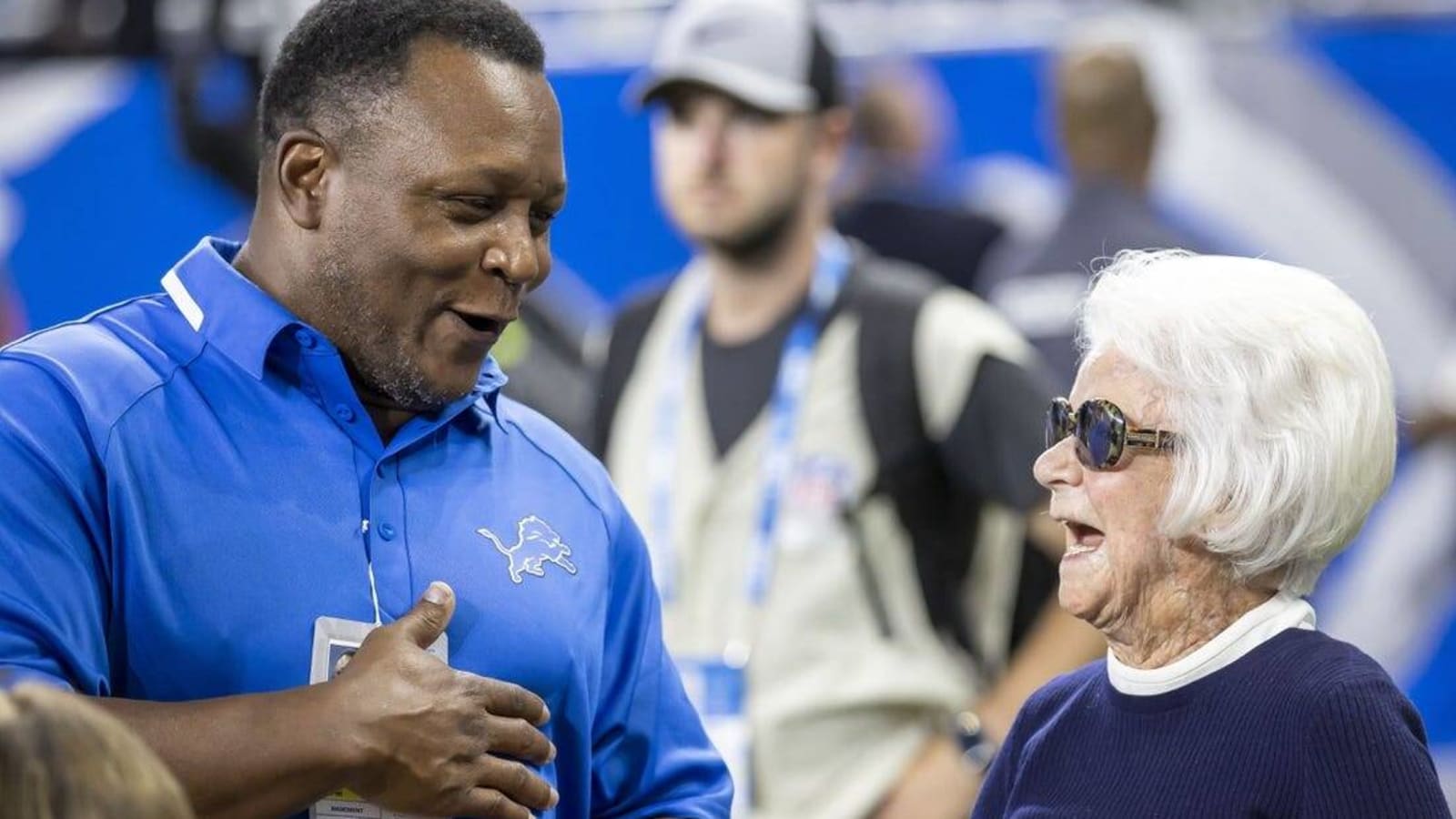 Lions to honor Hall of Famer Barry Sanders with statue