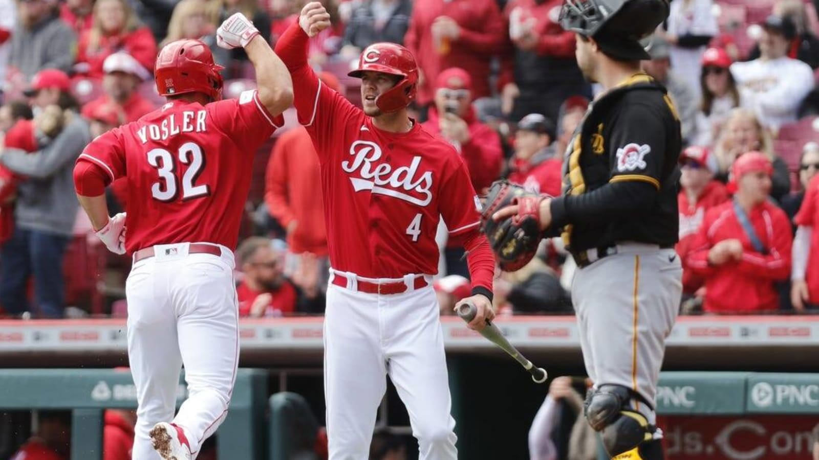 Reds bring Viking mentality into clash with Cubs