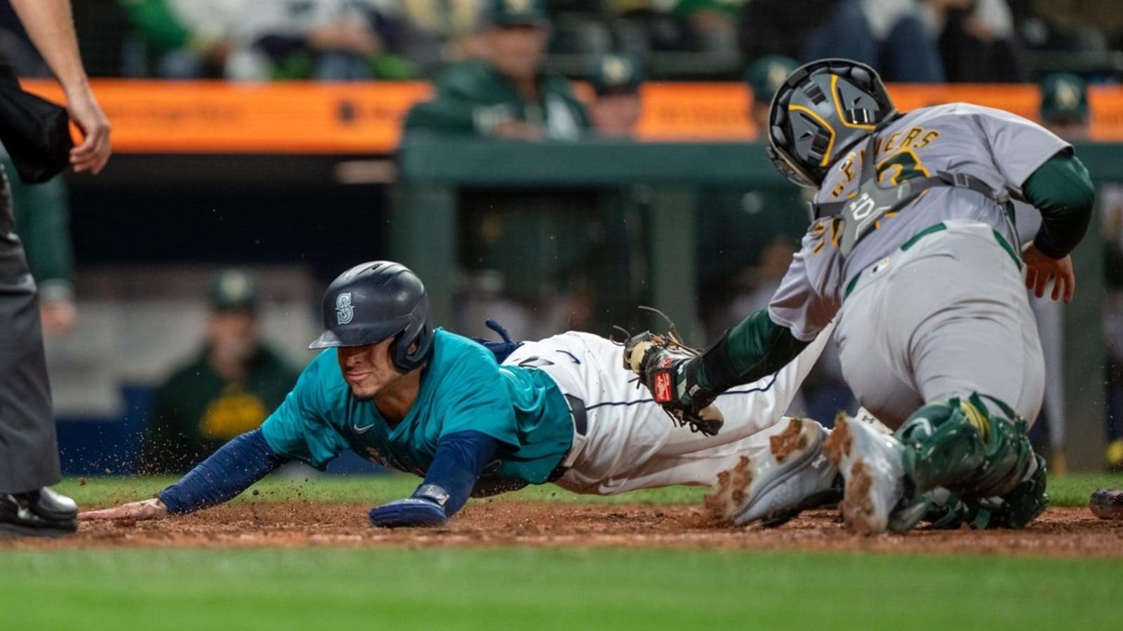 M&#39;s put Jorge Polanco on paternity list, recall Leo Rivas