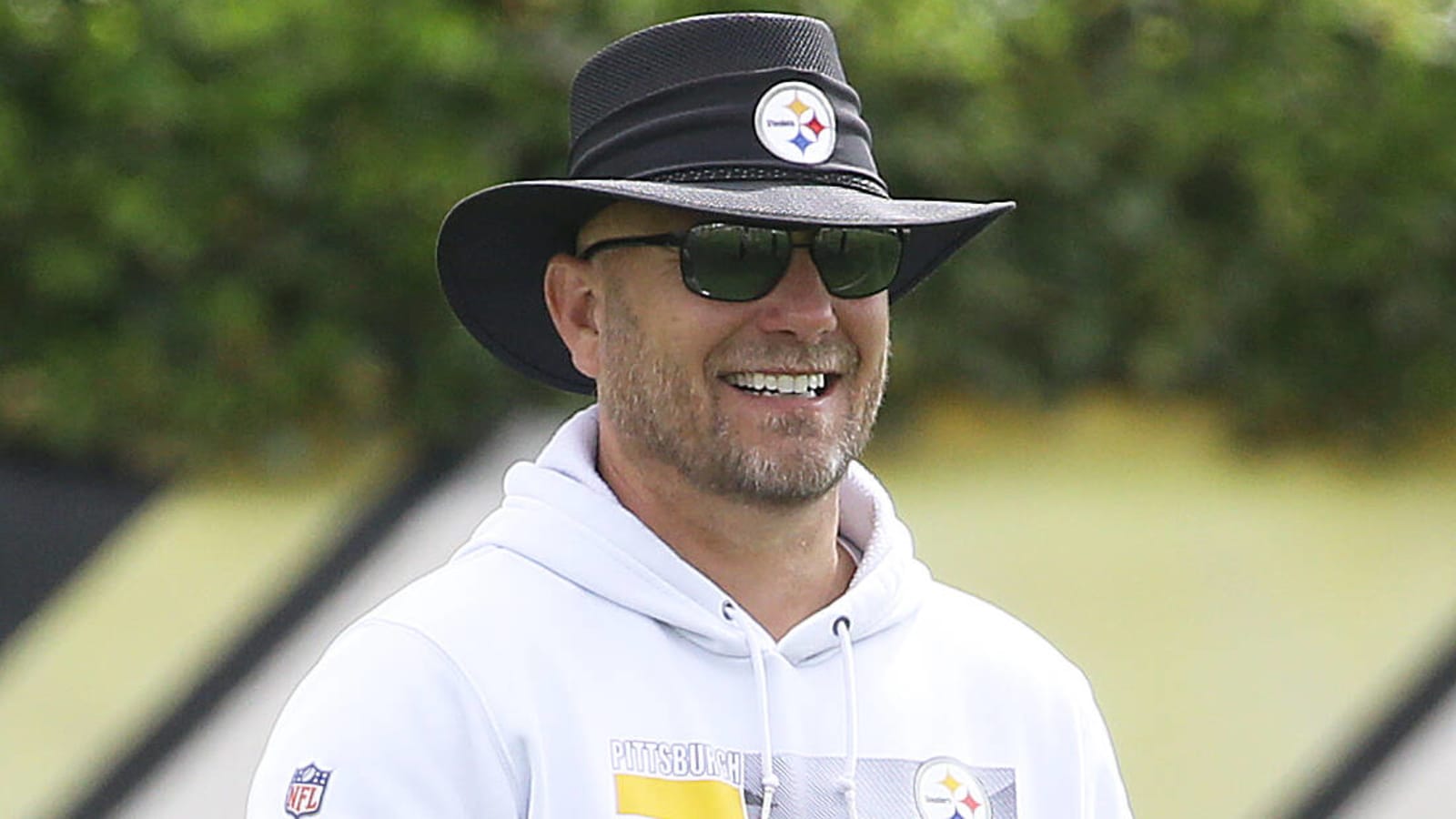 Former star WR calls for Steelers to make coaching change