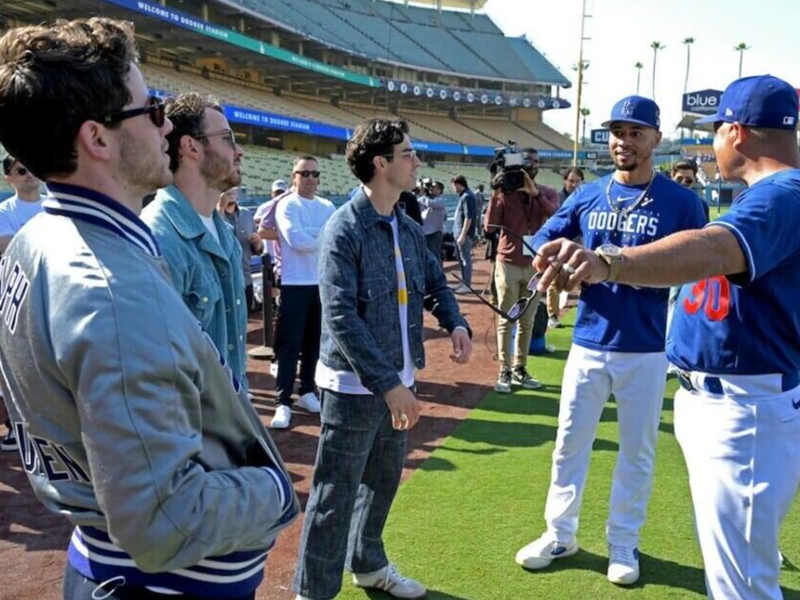 Jonas Brothers meet 'enormous' Aaron Judge at Yankee Stadium