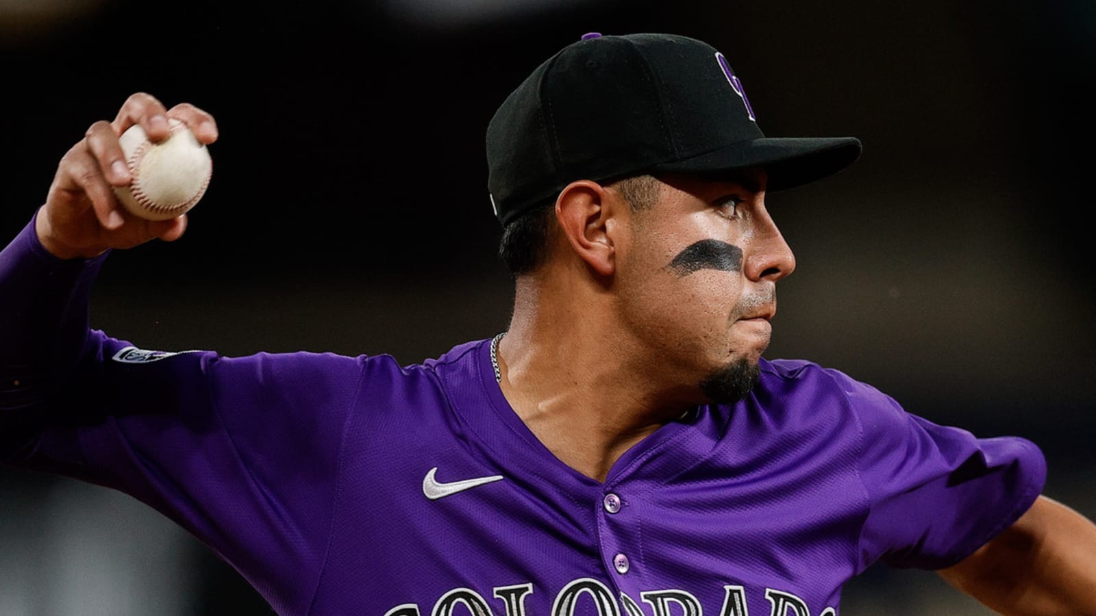 Dodgers Sign Alan Trejo To Minor League Deal