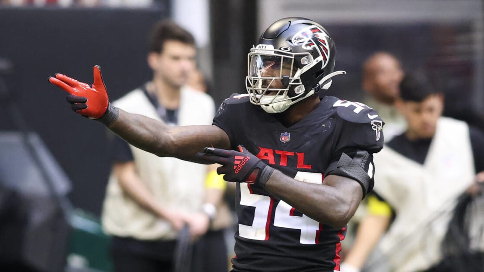 Steelers Suggested As Landing Spot For Big Name Linebacker Who Team