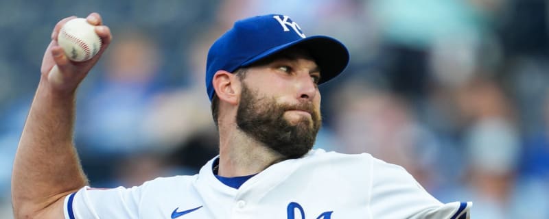 Royals place veteran righty on 15-day injured list