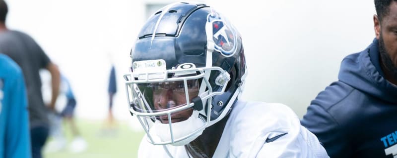 Josh Gordon to make debut for receiver-needy Titans