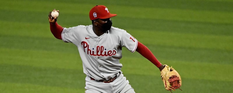 WATCH: Didi Gregorius is fitted for first Phillies jersey with Joe