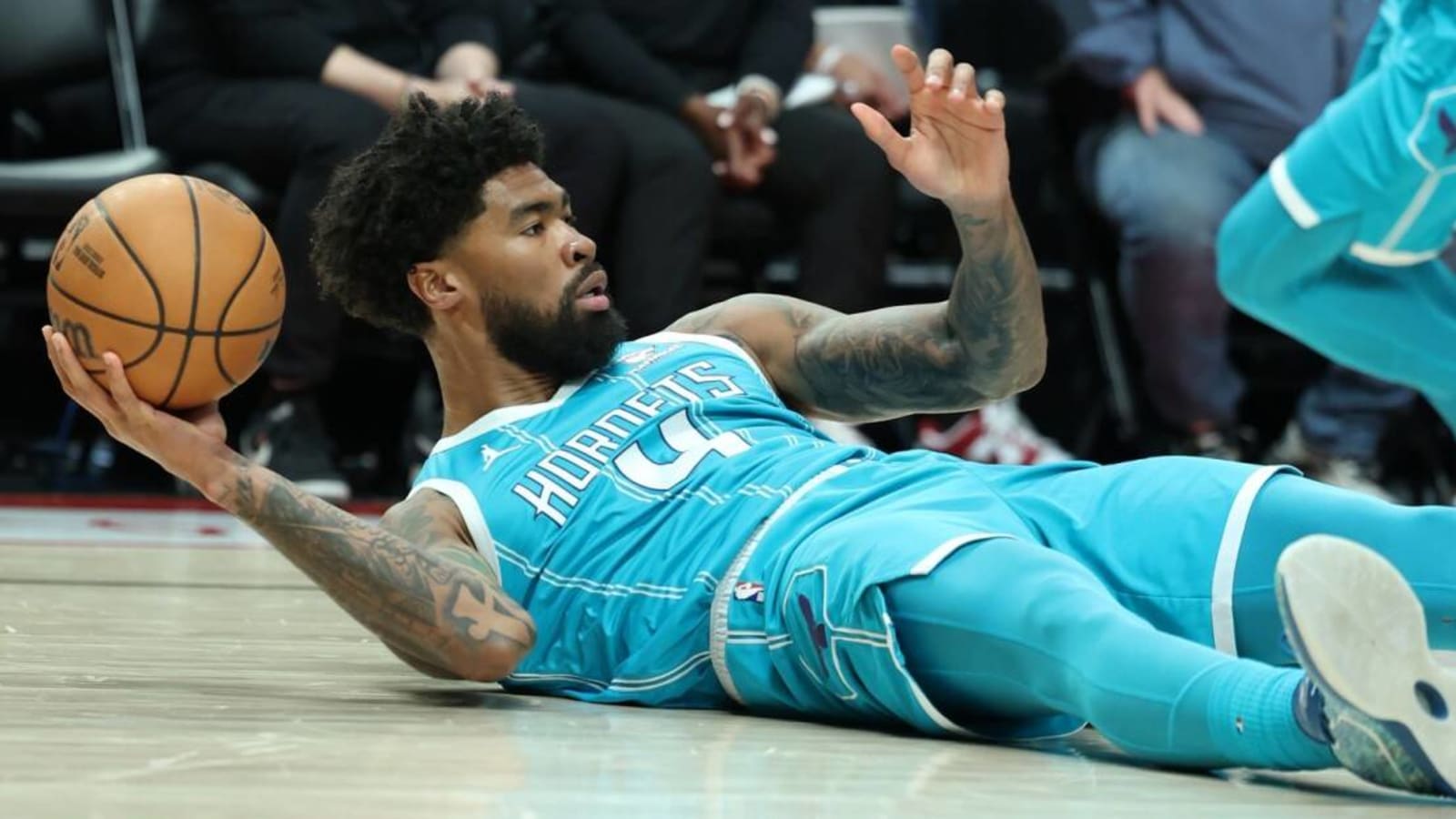 Hornets Shut Down the Blazers, Get Back in the Win Column