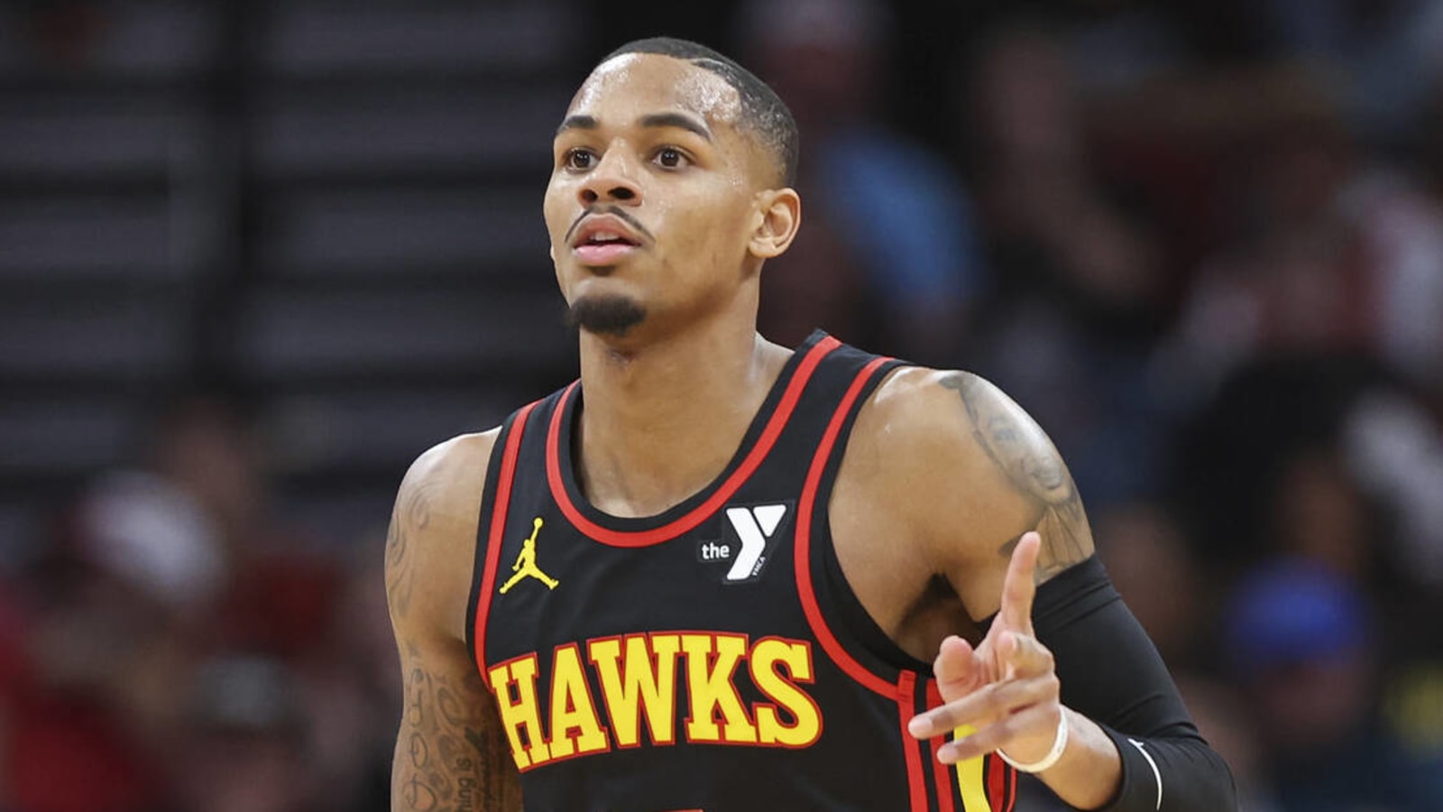Knicks interested in trading for defensive-minded Hawks guard
