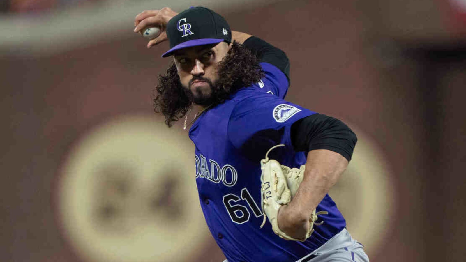 Pirates claim right-hander off waivers from Rockies